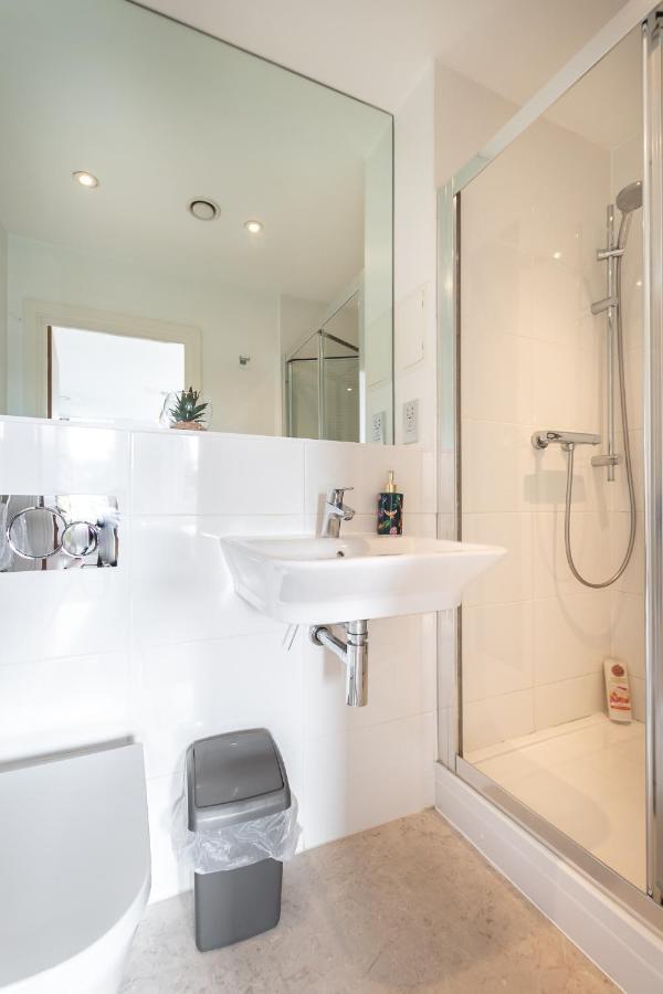 Spacious City Center Apartment By Smart Apartments Short Lets & Serviced Accommodation Apartment Southampton With Free Wifi Eksteriør bilde