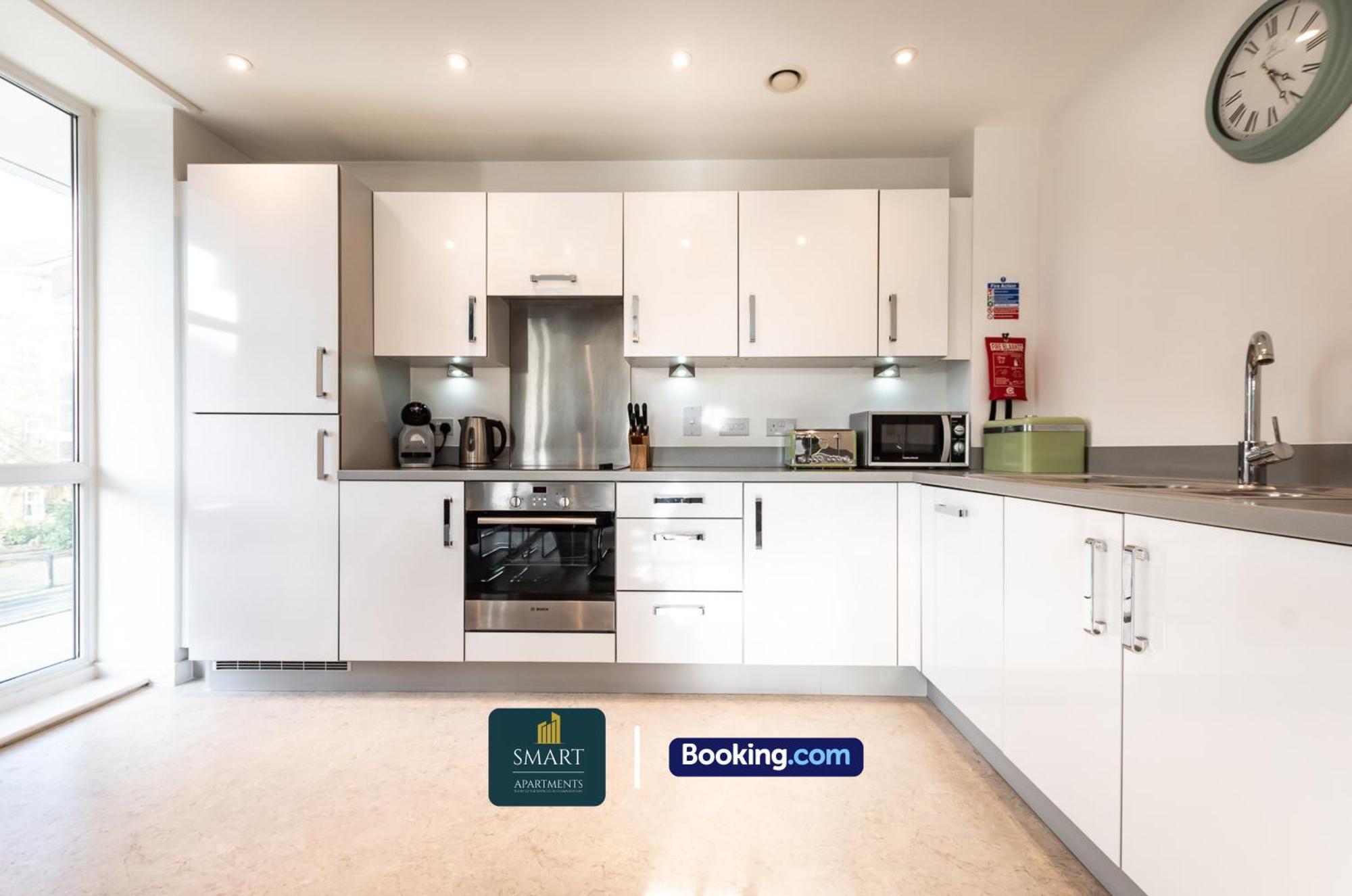 Spacious City Center Apartment By Smart Apartments Short Lets & Serviced Accommodation Apartment Southampton With Free Wifi Eksteriør bilde