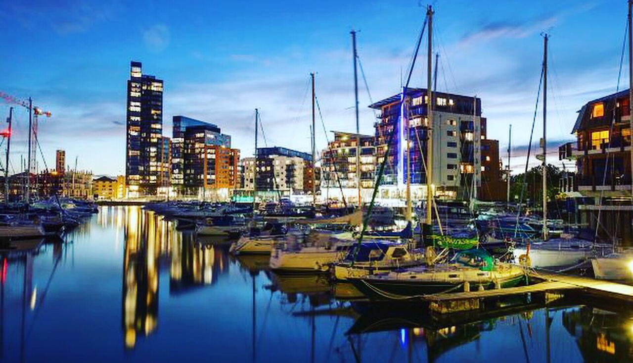 Spacious City Center Apartment By Smart Apartments Short Lets & Serviced Accommodation Apartment Southampton With Free Wifi Eksteriør bilde